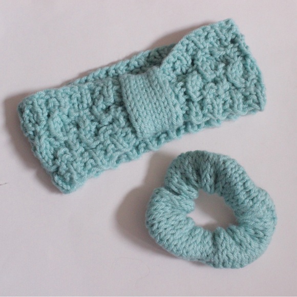 Hand Crafted Accessories - Handmade Women’s Chunky Knit Teal Headband and Scrunchie Set